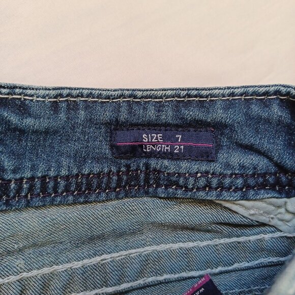 Vigoss Jeans The New York Capri Midrise Cropped Dark Wash Stretch Juniors Size 7 - Picture 10 of 14